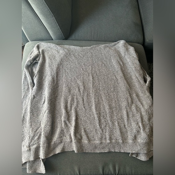 Community Ionic Cape - Picture 9 of 10